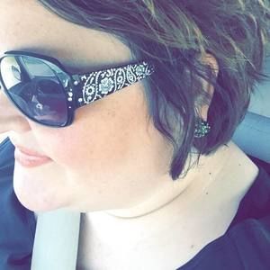 Meet your Posher, Candice